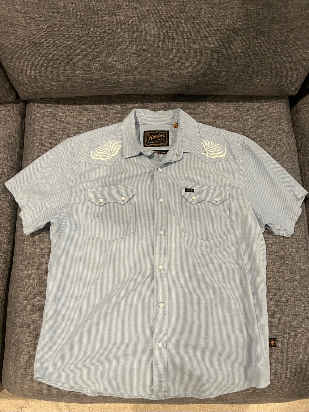 Howler Brothers Men’s Light Blue Short-Sleeve Crosscut Snap Shirt